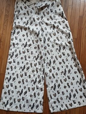 glam Leopard-Style Wide Leg Pants in Cream, Brown and Black